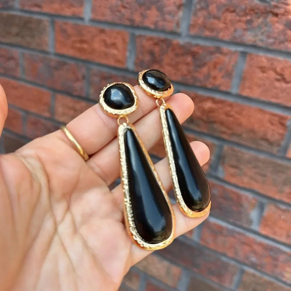 Barogue Black Gold Earrings - Picture 10 of 11